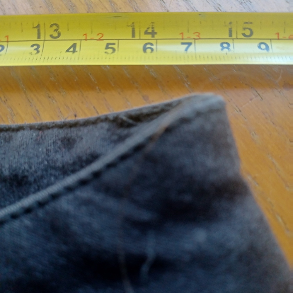 No Boundaries Black Straight Jeans with Classic Design